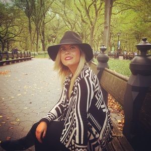 Meet your Posher, Kristina